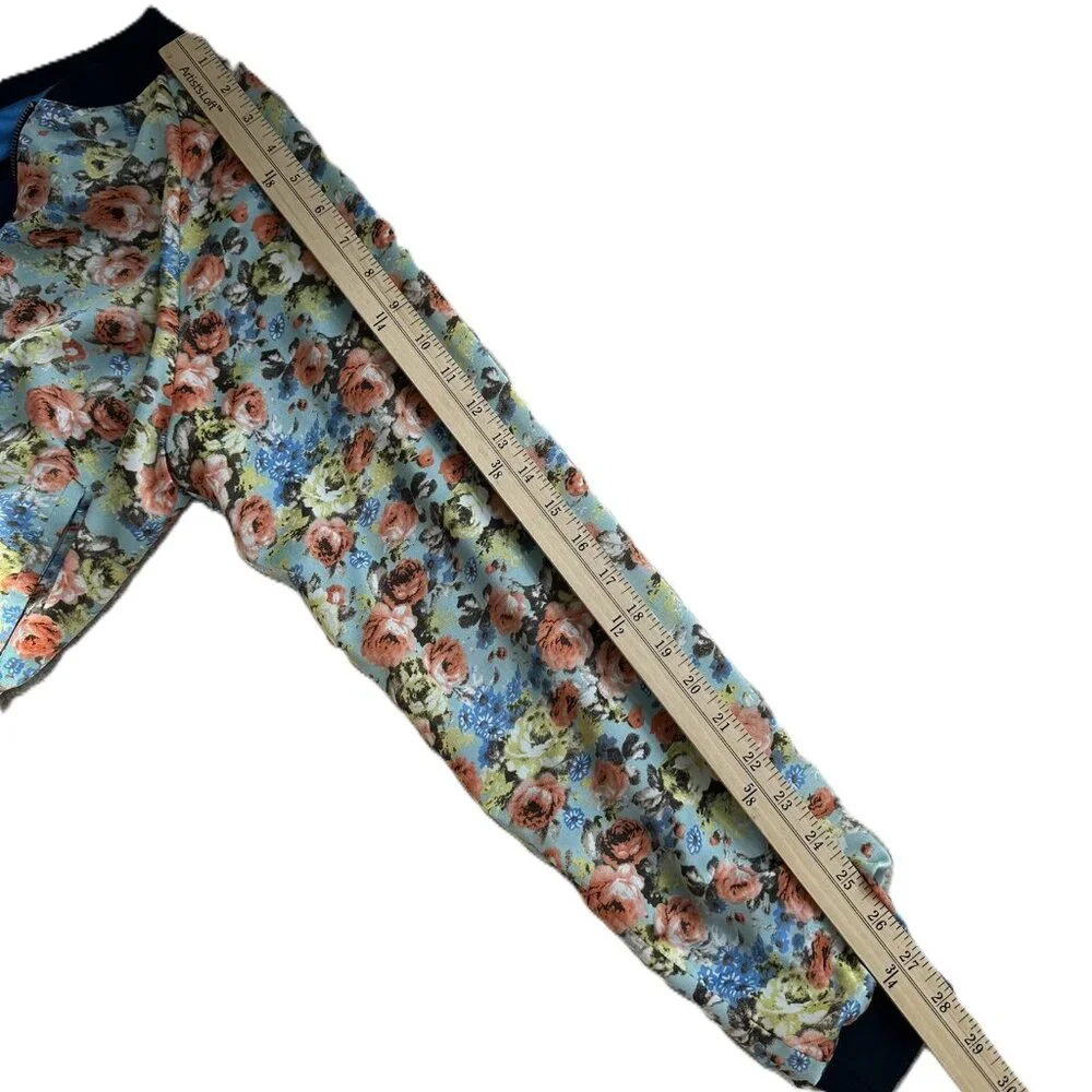 XS women Reversible Jacket Short Moto Style Floral and Blue Satin 2 looks in 1 - Picture 8 of 9